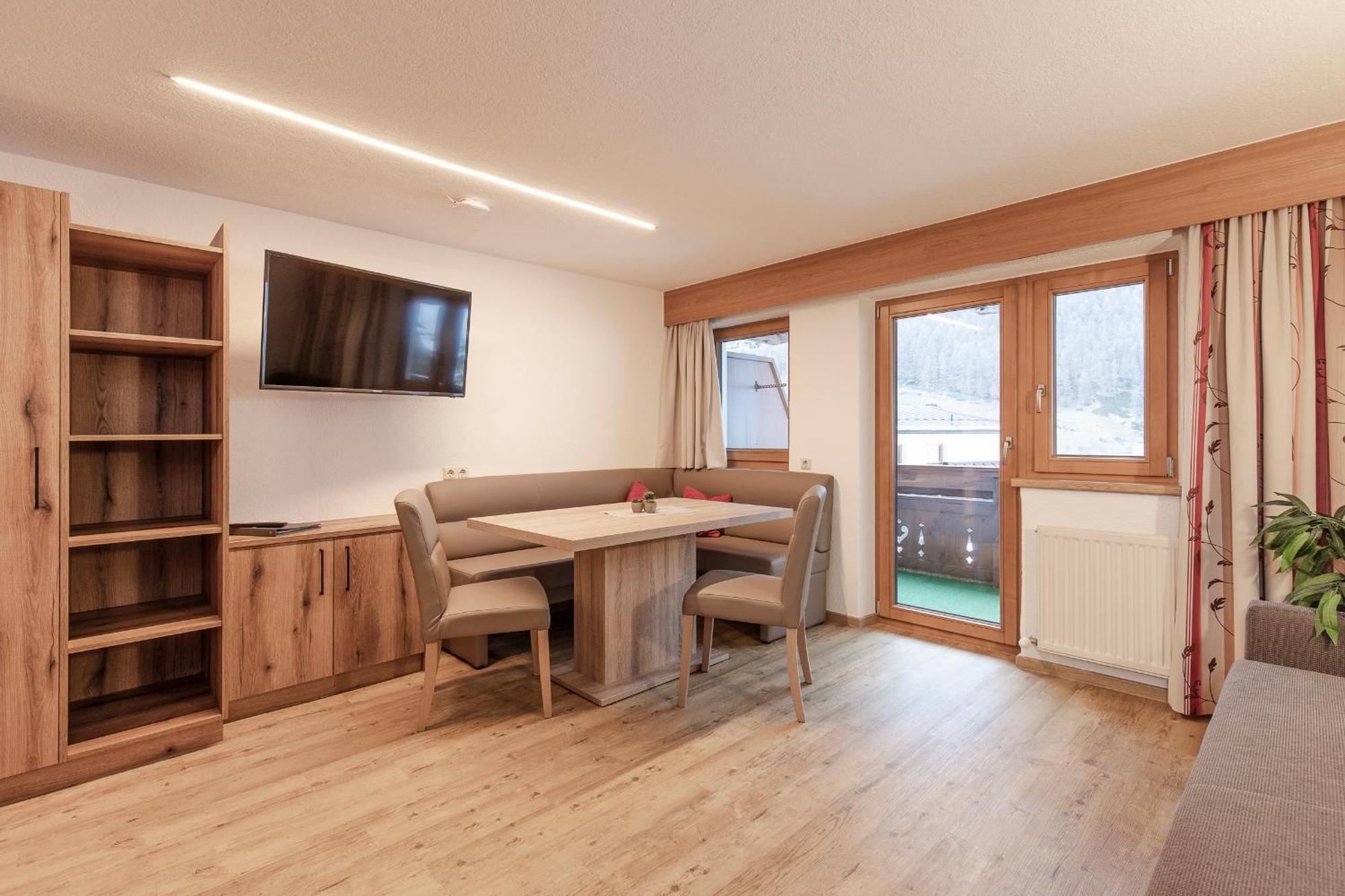 Hotel Garni Schoenblick Sölden Eksteriør billede