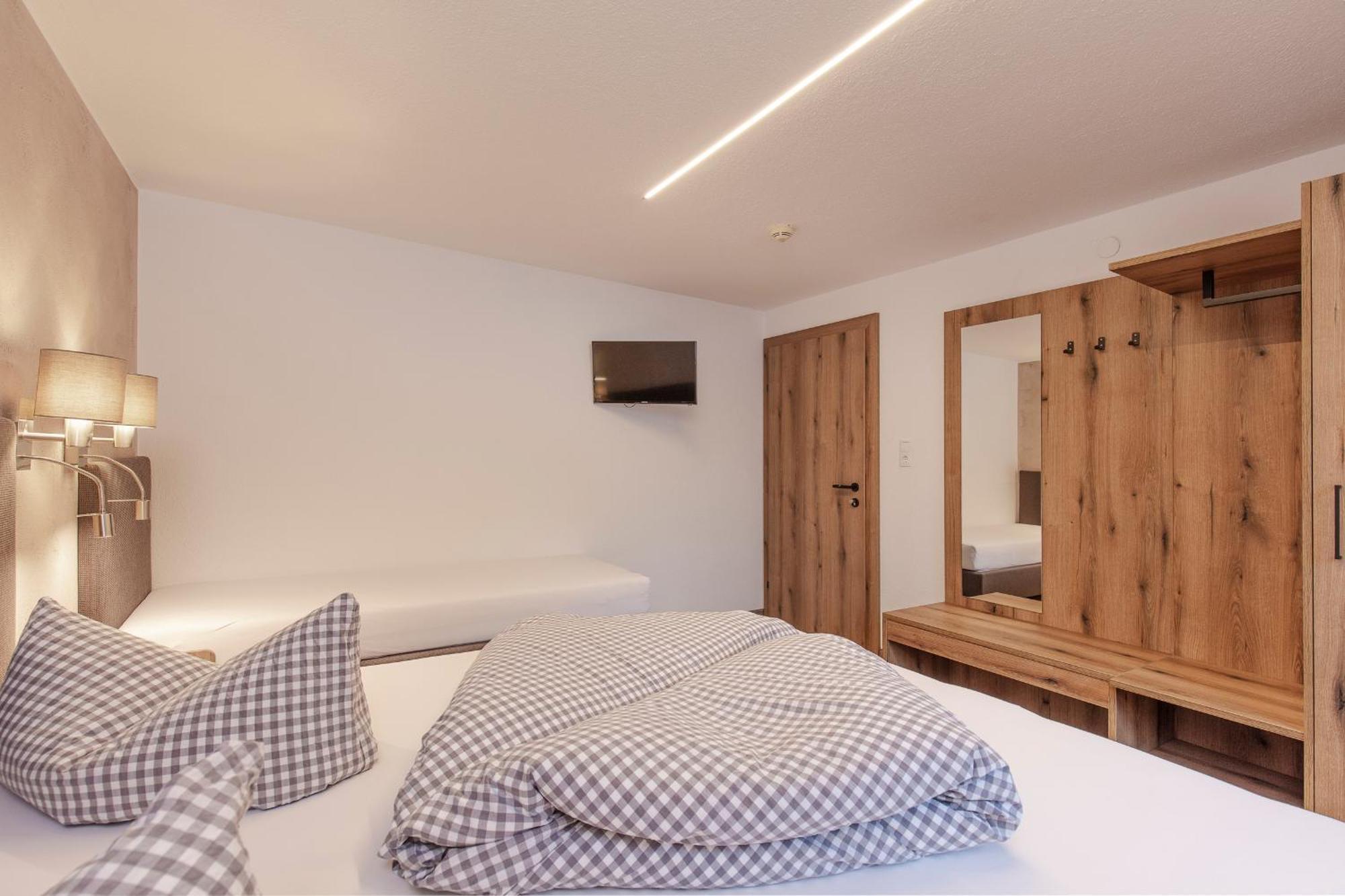 Hotel Garni Schoenblick Sölden Eksteriør billede