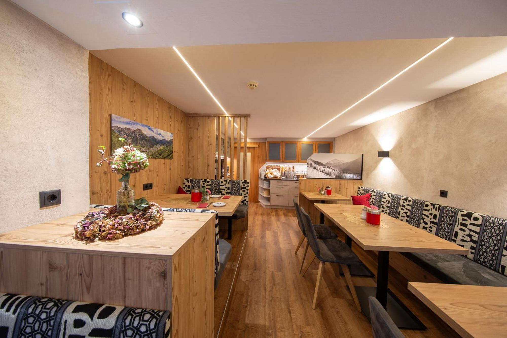 Hotel Garni Schoenblick Sölden Eksteriør billede