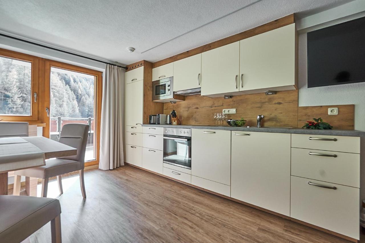Hotel Garni Schoenblick Sölden Eksteriør billede