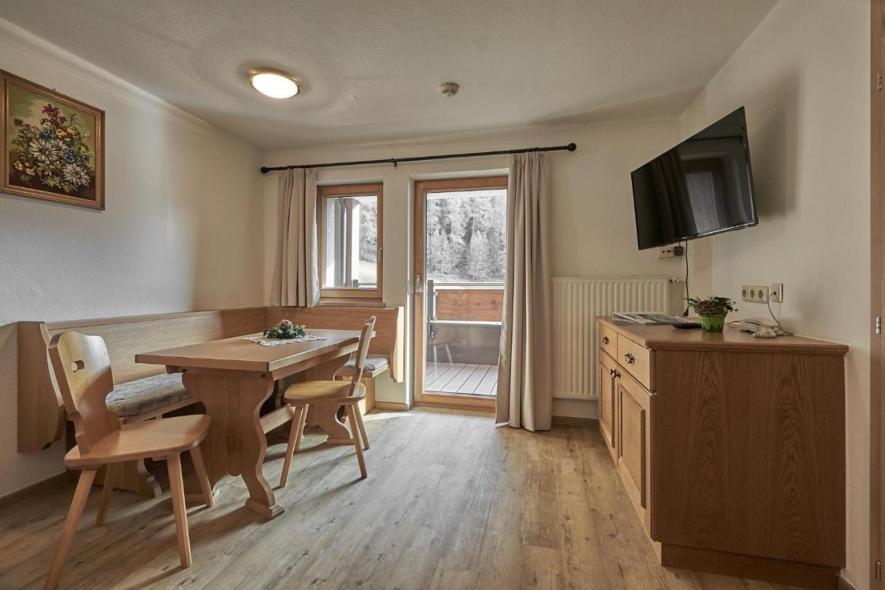 Hotel Garni Schoenblick Sölden Eksteriør billede