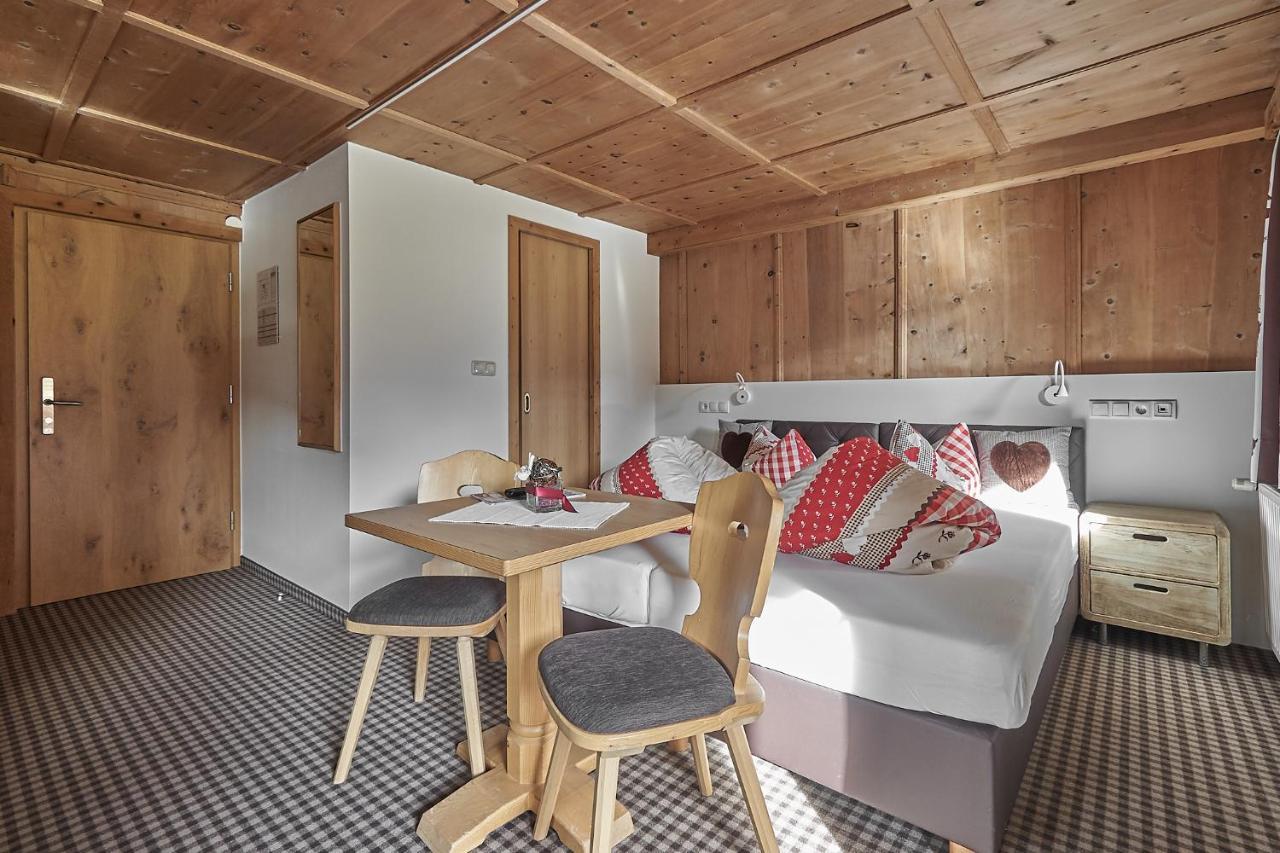 Hotel Garni Schoenblick Sölden Eksteriør billede